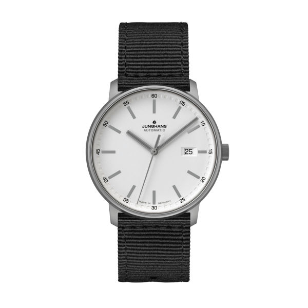 Form A Titan von Junghans bei Juwelier Müller in Kempten und Oberstdorf