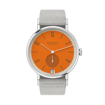 Tangente 38 Datum Boje von NOMOS Glashütte bei Juwelier Müller in Kempten und Oberstdorf