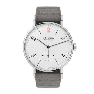 Tangente 38 – 50 ans Médecins Sans Frontières von NOMOS Glashütte bei Juwelier Müller in Kempten und Oberstdorf