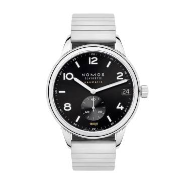 Club Sport neomatik 42 Datum schwarz von NOMOS Glashütte bei Juwelier Müller in Kempten und Oberstdorf