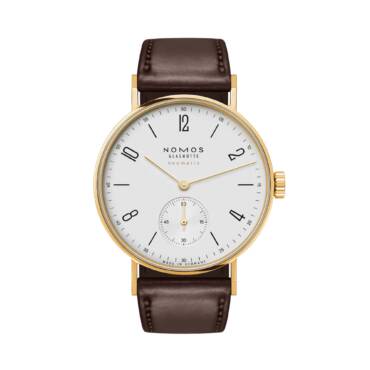Tangente Gold neomatik doré von NOMOS Glashütte bei Juwelier Müller in Kempten und Oberstdorf